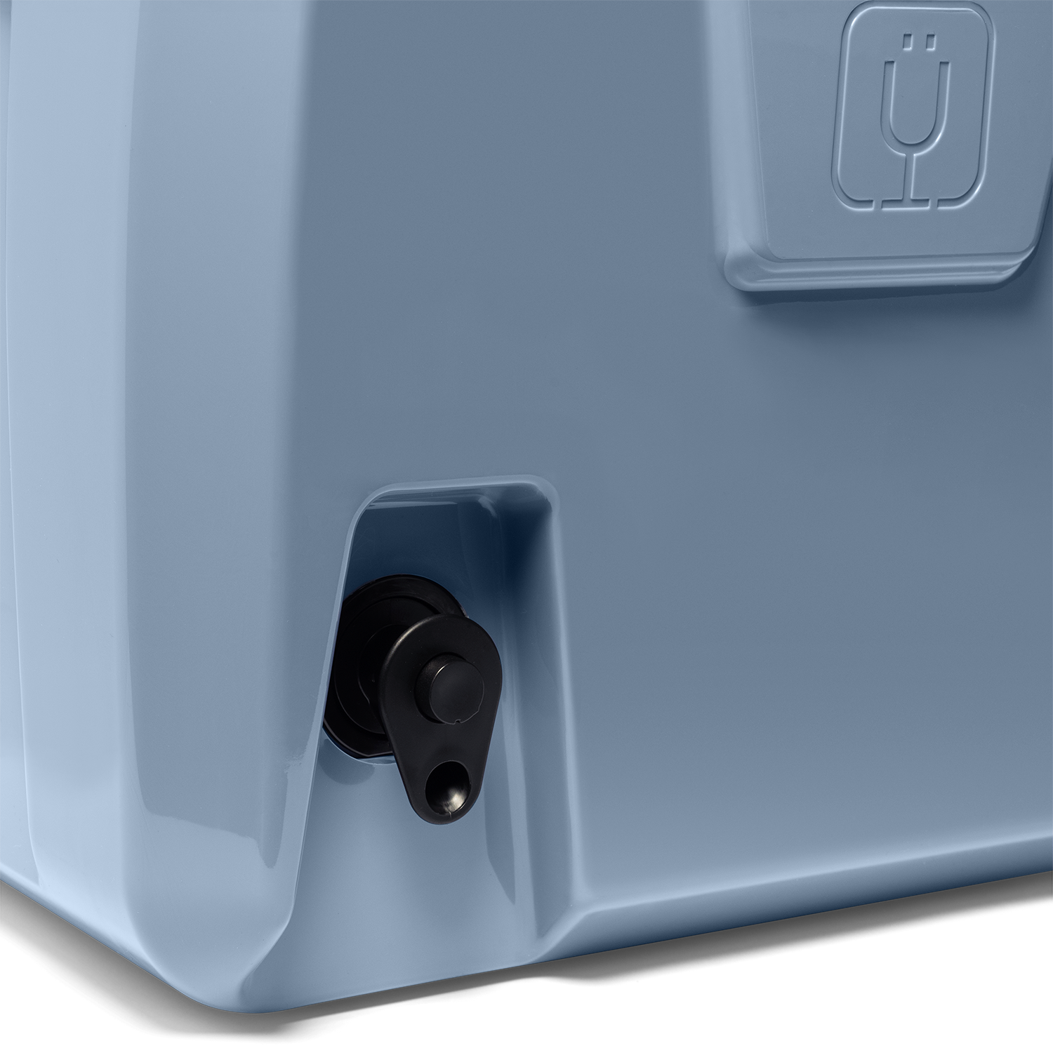 brutank-20qt-f3 BruTank-20-Denim-Tap.png