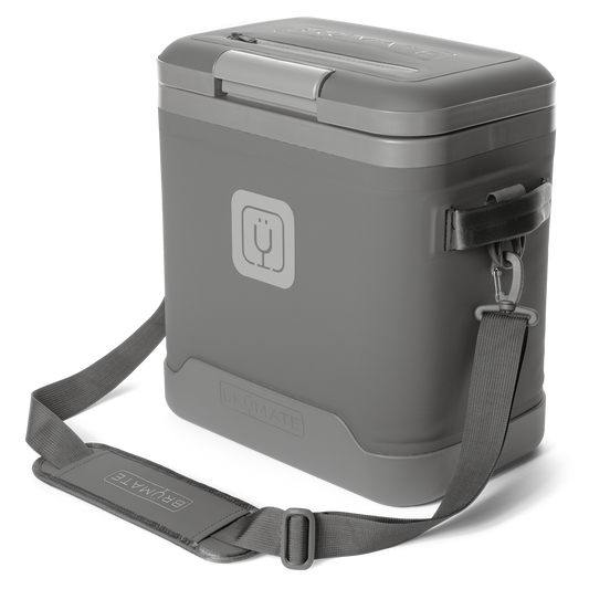 magpack-18-can-c4 magpack_18_graphite_front_strap.png